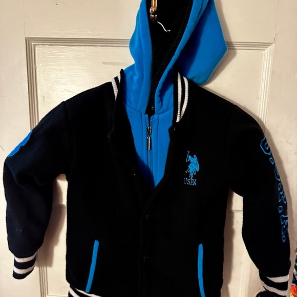 2 size 7 boys red and black USPA layered winter sweatshirts used in good cond. - Picture 3 of 8